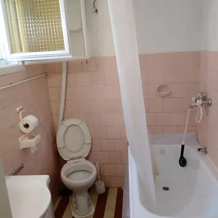 アパート In Flowers